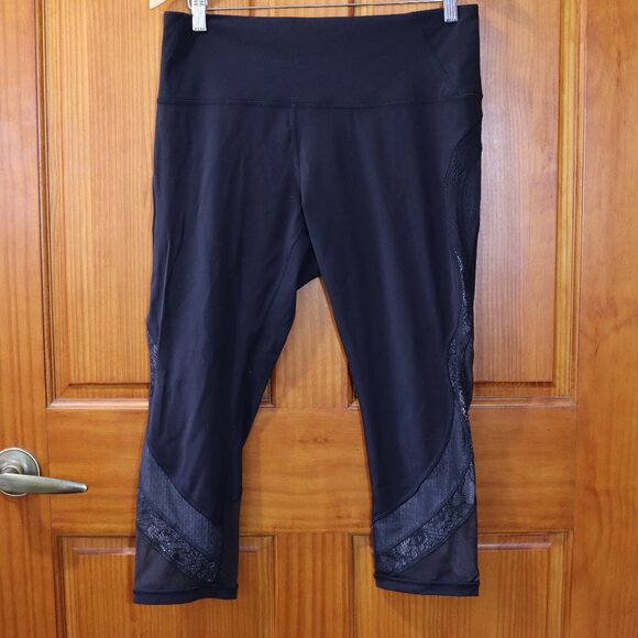 lululemon athletica Pants - Lululemon Cropped Lace Sheer Detail Leggings Capri 12